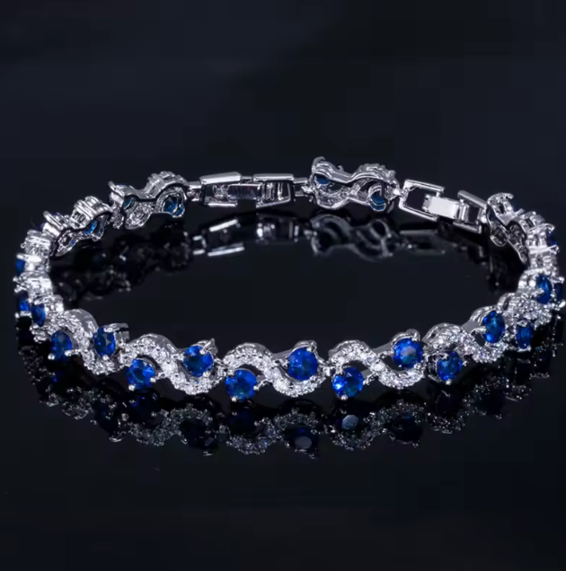 SPIRAL-STONE BRACELET